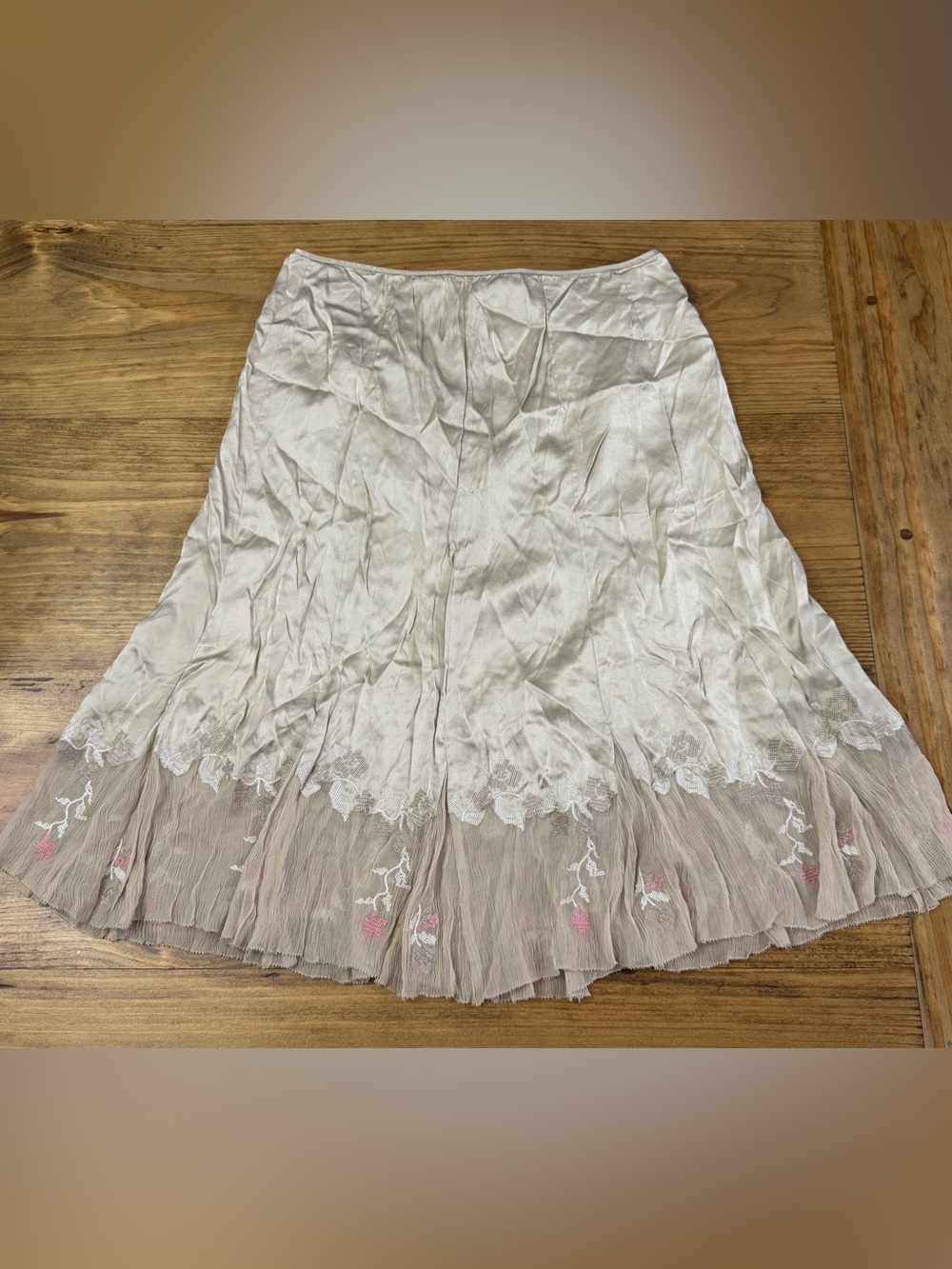Gianni Bini Women’s Knee Length Embroidered Floral Silk Skirt
